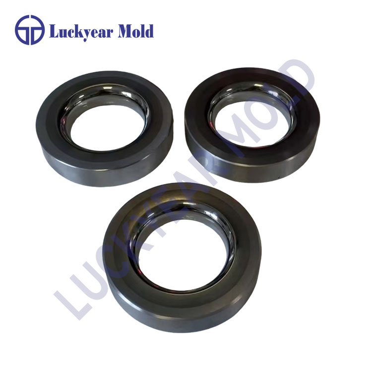 초경 표준 다이의 카테고리는 무엇입니까?